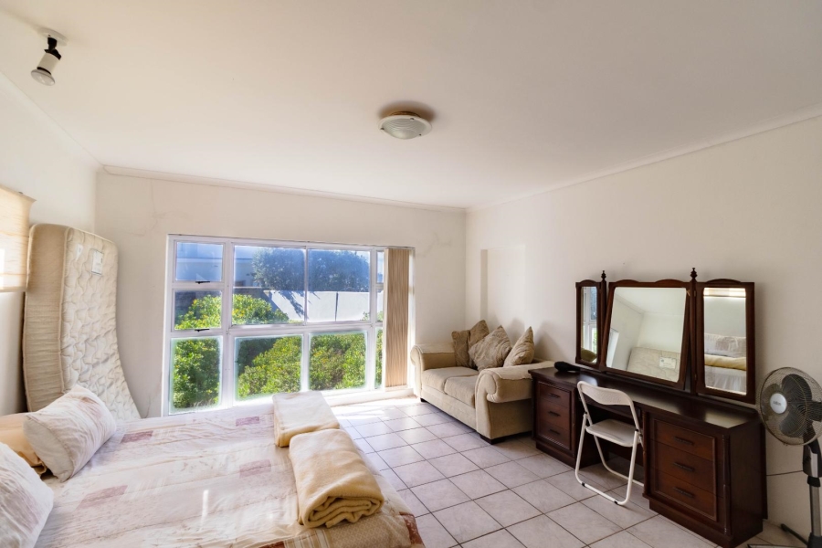 5 Bedroom Property for Sale in Vermont Western Cape